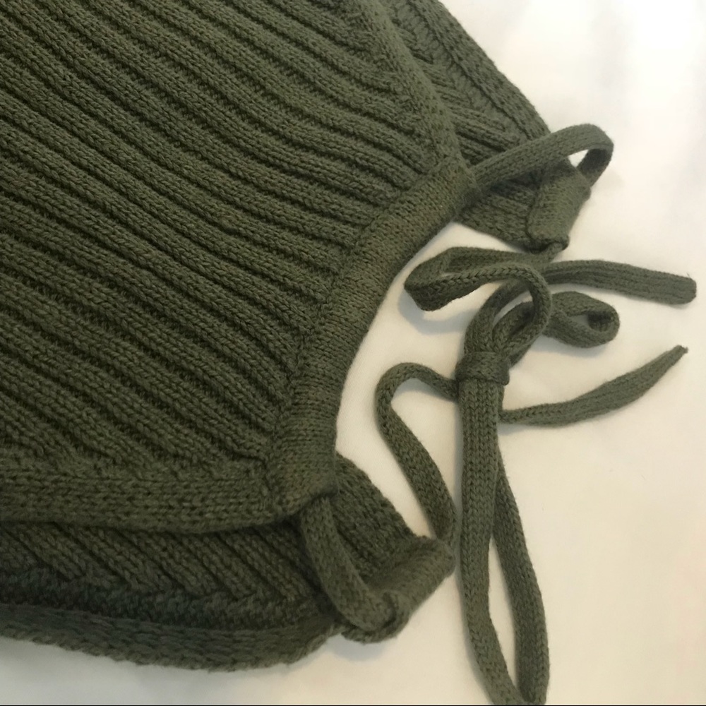 dark green sweater halter top🌵